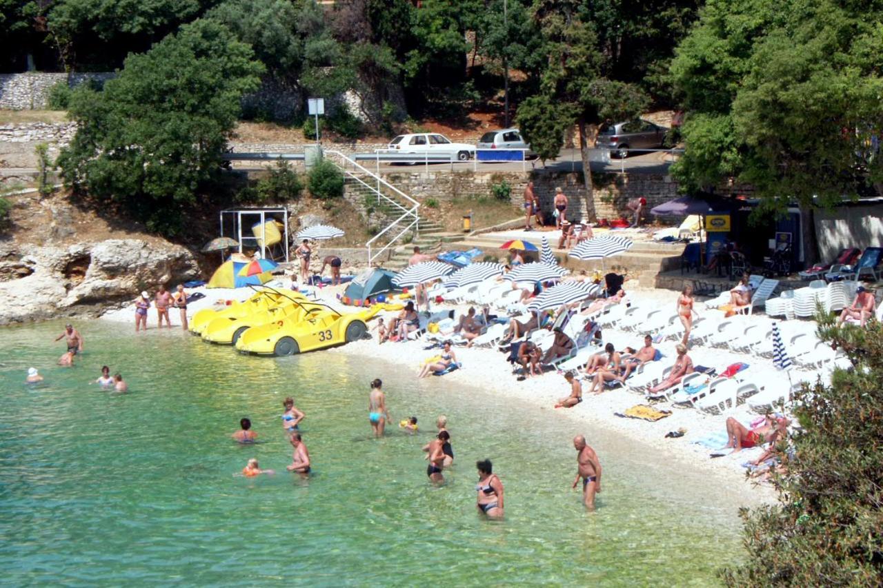 Apartments With A Parking Space Rabac, Labin - 7429 Bagian luar foto