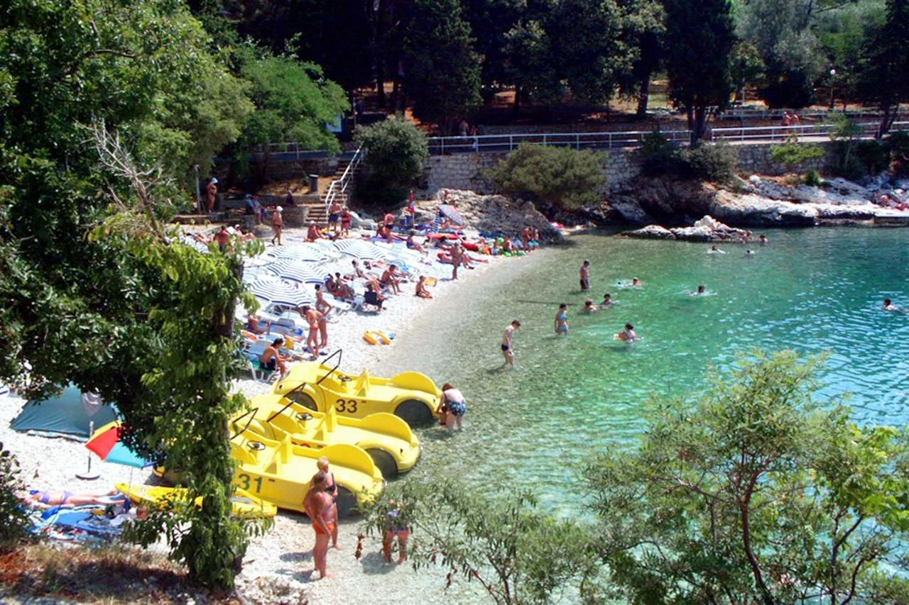Apartments With A Parking Space Rabac, Labin - 7429 Bagian luar foto