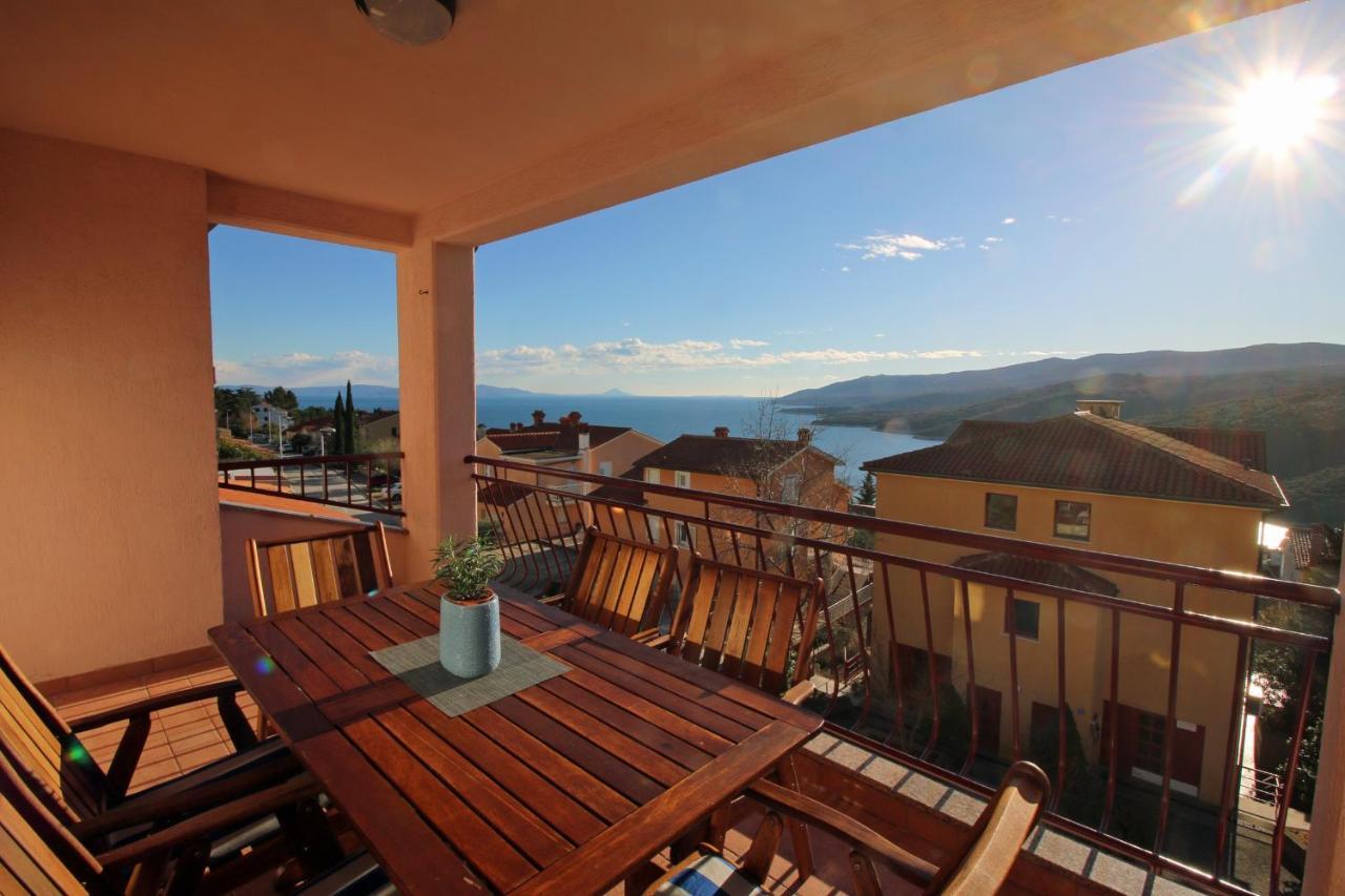 Apartments With A Parking Space Rabac, Labin - 7429 Bagian luar foto